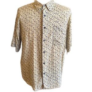 MURANO Casual Button Down with an Abstract Pattern